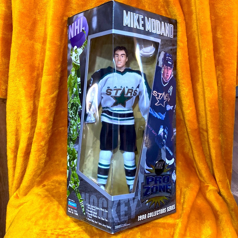 NHL Pro Zone Mike Modano 1998 Collectors Edition Hockey Player